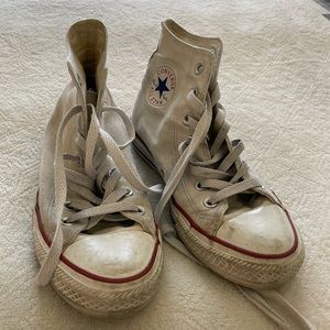 High-top Chucks